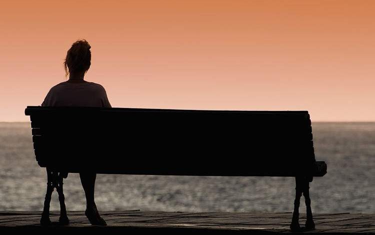 مغز با دلشکستگی مانند آسیب جسمی برخورد میکند