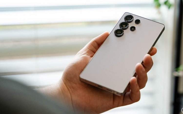 چرا Galaxy S25 Ultra فاصله خود را با سری اقتصادی سامسونگ کم کرد؟